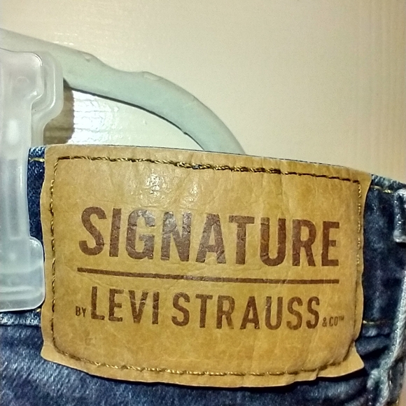Signature Levi’s Strauss Athletic Blue Denim Jeans Men’s sz 42x30. - Picture 8 of 8